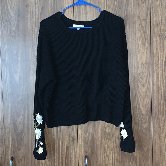 La Hearts Sweaters - Pacsun Floral Embroidered Black Sweater NWOT
